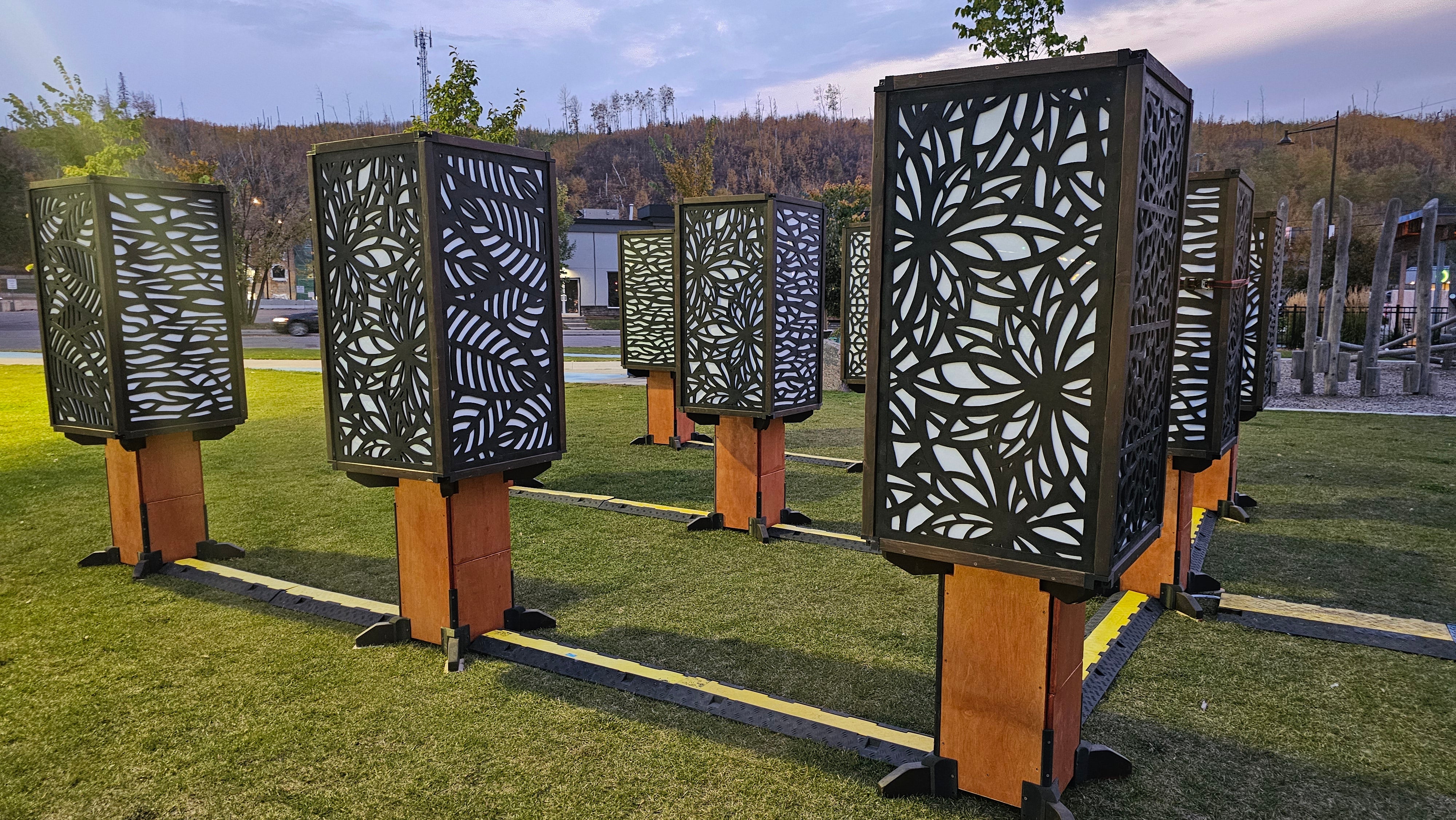 Wayfinder Landmark — Parallax Array LED Light Sculpture