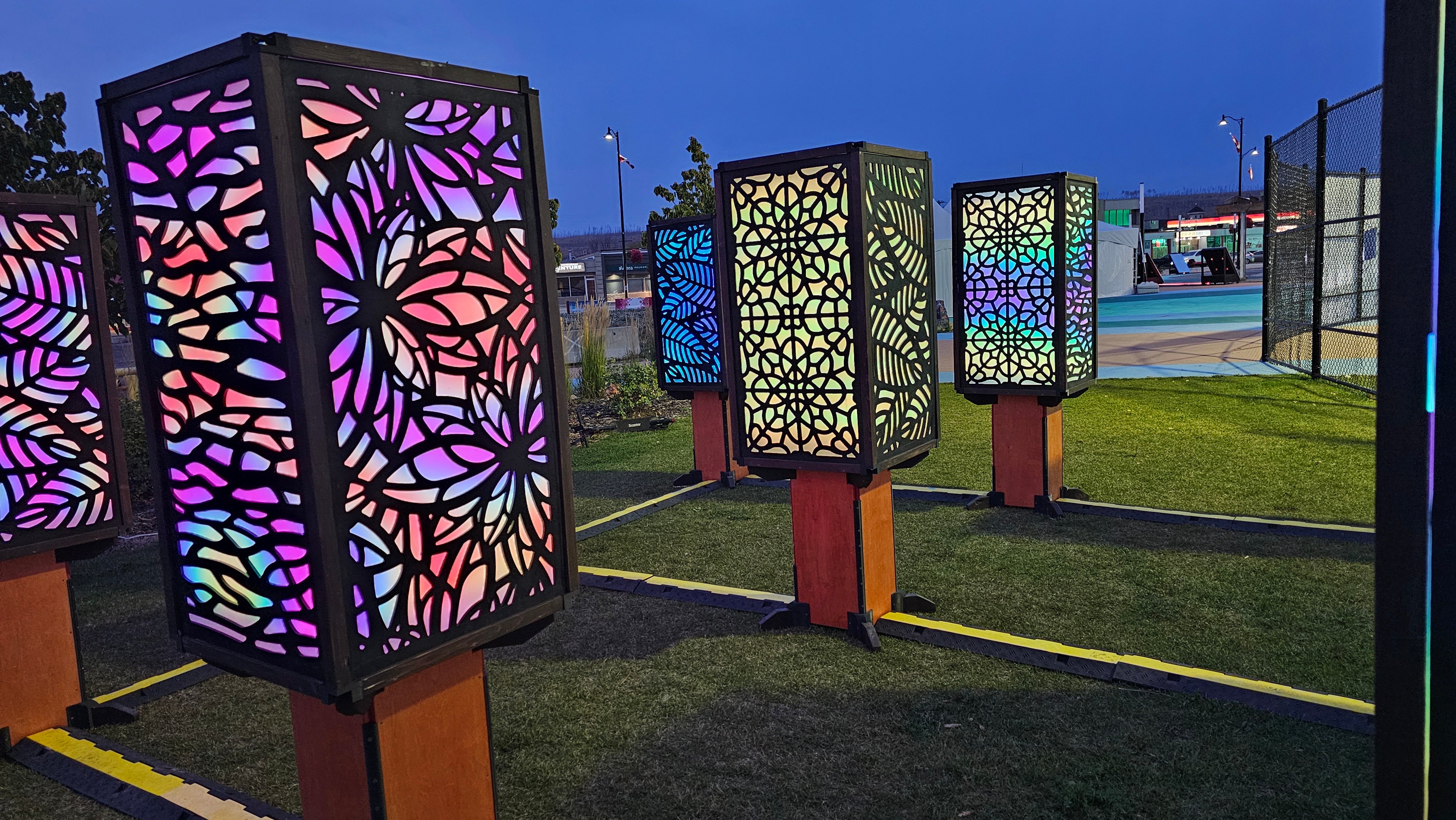 Wayfinder Landmark — Parallax Array LED Light Sculpture