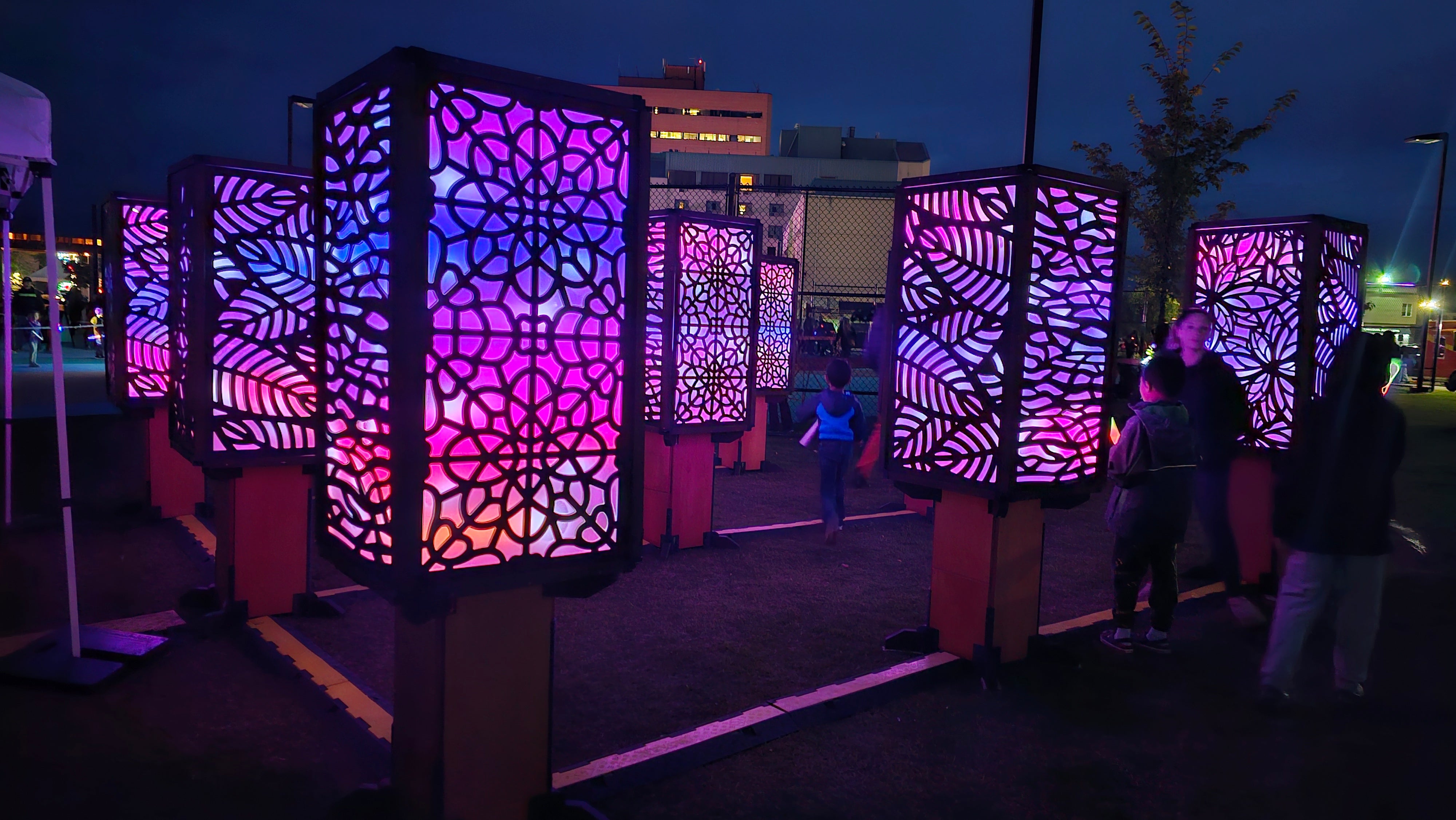 Wayfinder Landmark — Parallax Array LED Light Sculpture
