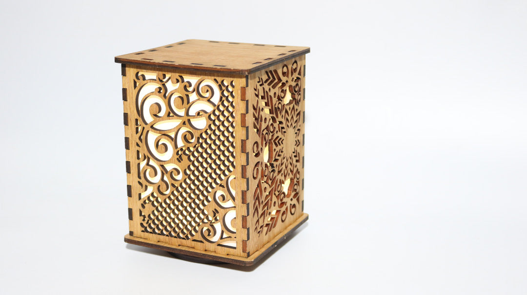 Majestic Movements LightBox — Eternal Vines (lit)
